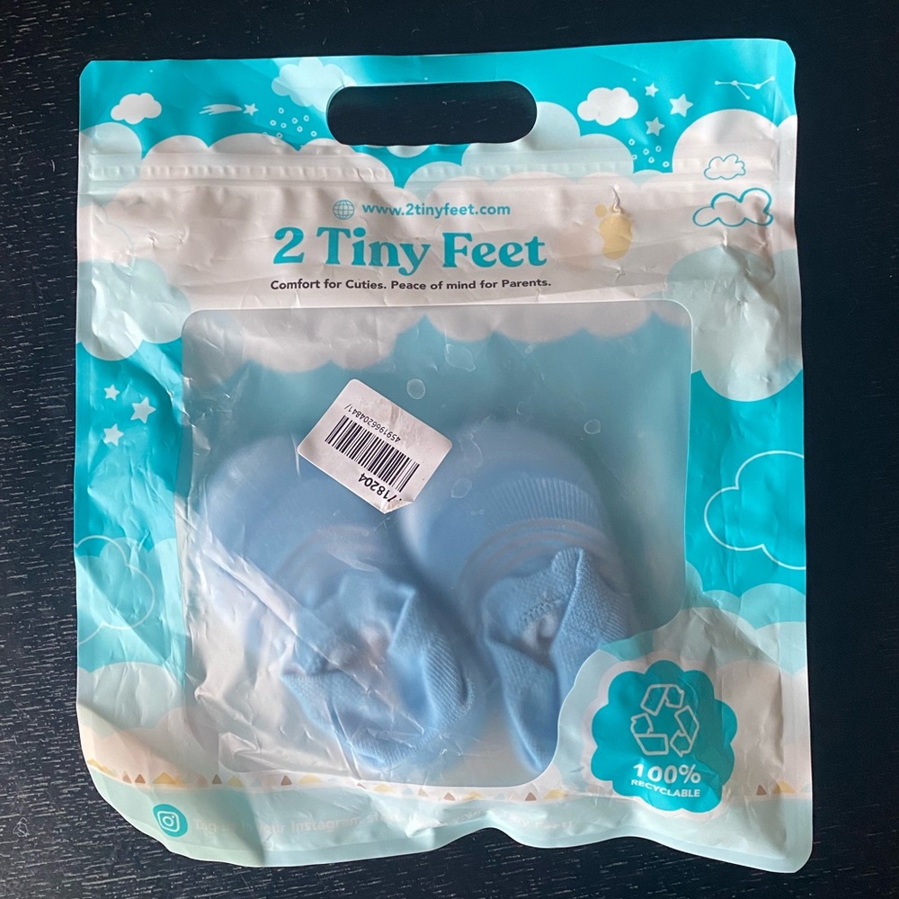 2 Tiny Feet Baby Shoe-Socks